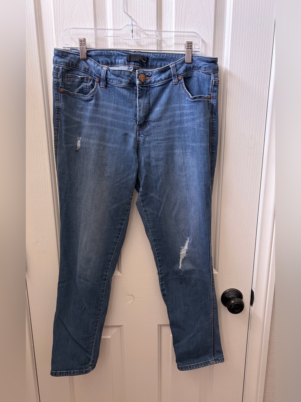 1822 Denim Classic Women's Blue Distressed Skinny Jeans